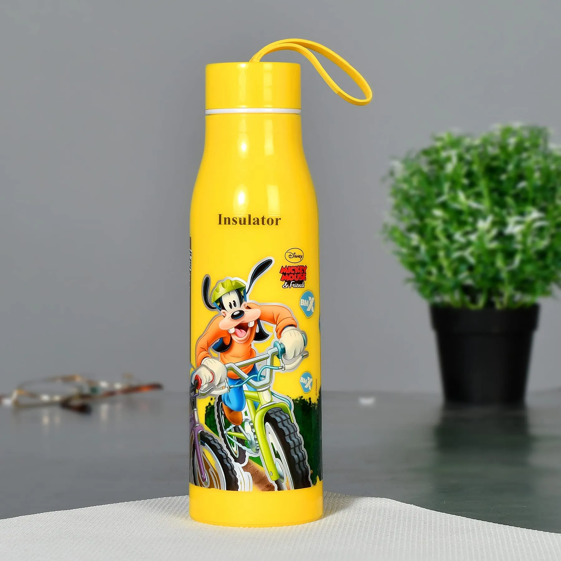 Heart Home Mickey Mouse & Friends Printed Bpa Free Food Grade Insulated Water Bottle For Kids-600Ml (Yellow)