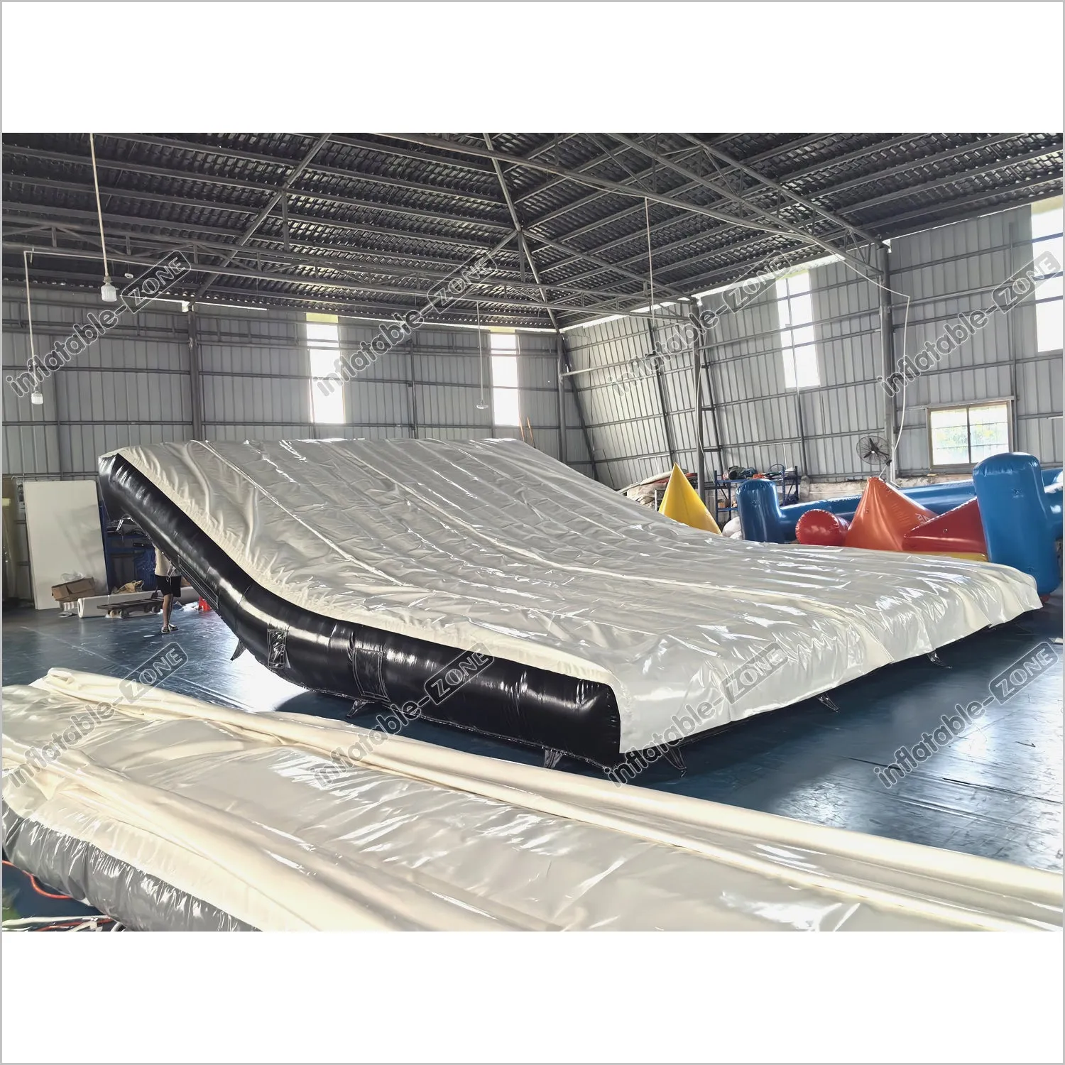 Landing Airbag Inflatable Stunt Jump Mattress Landing Air Bag Indoor Sports Games Inflatable Landing Pad