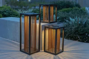 Les Jardins Inka Outdoor Solar LED Lantern