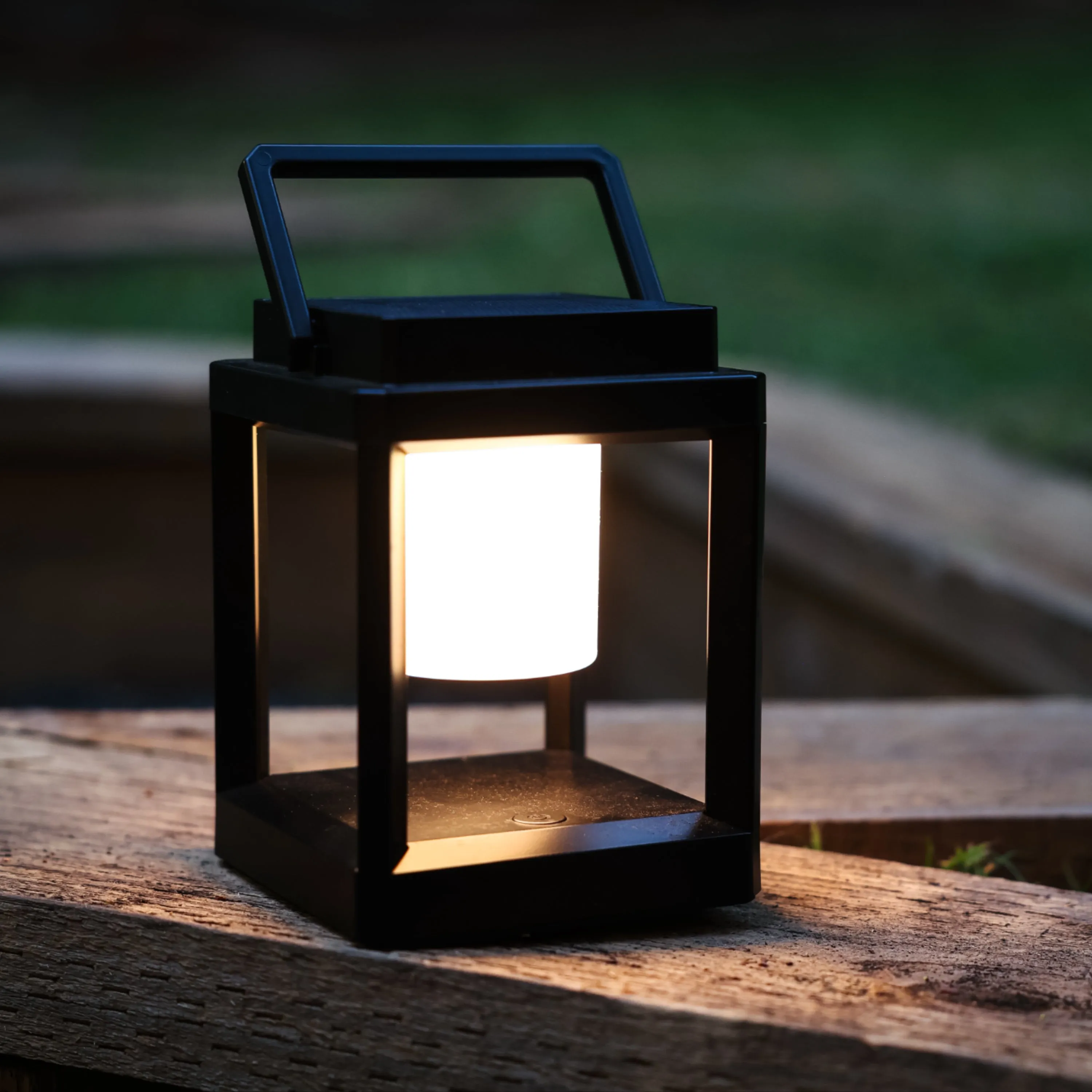 Solar Table Lantern | 18 LED | Touch Activated | LUXE